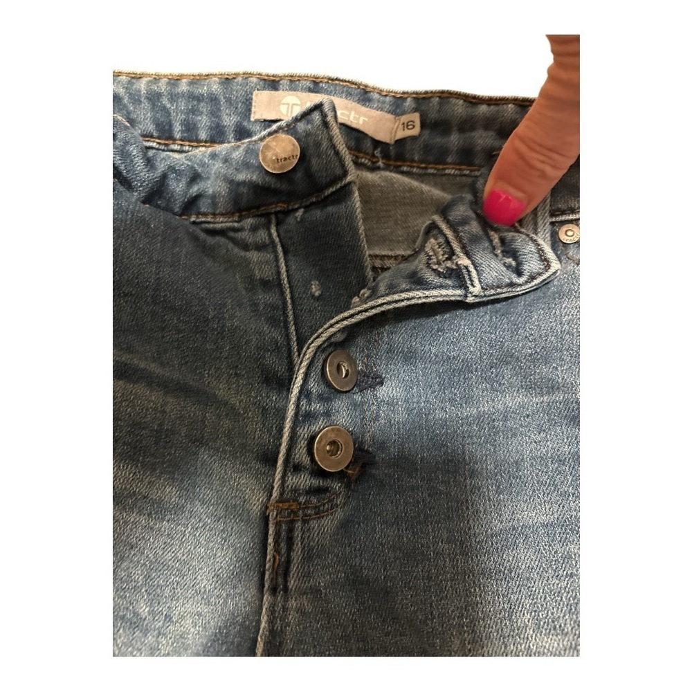 Tractr Blue High-Waisted Distressed Denim Shorts with Flaws Size 16 - Picture 4 of 4